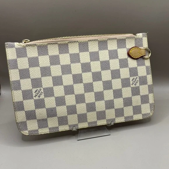 Louis Vuitton Azure Checkered Clutch w Zipper - Picture 3 of 4